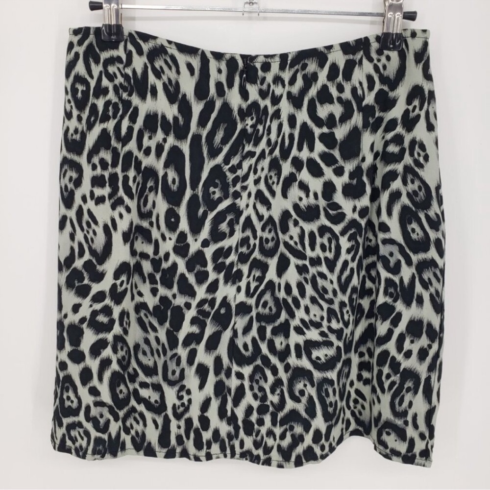 Motel Leopard Print Sheny Mini Skirt XS Off Center Slit Animal Gray Black - Picture 3 of 15